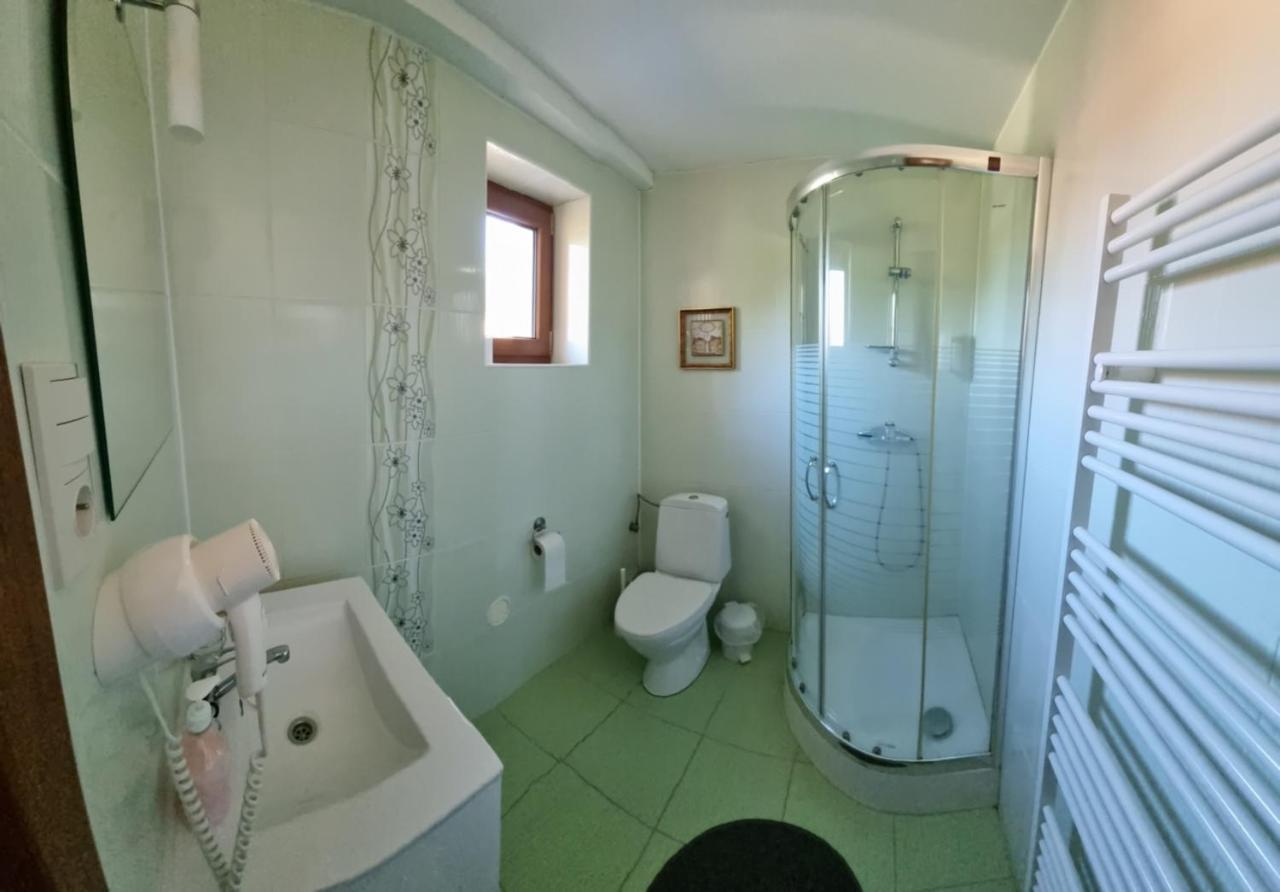Chata Linia Kokava nad Rimavicou Bagian luar foto